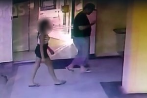 Vídeo mostra pedófilo com criança momentos antes de abuso em escada