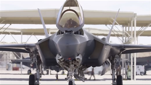 【硬核拆解】把镜头塞进F-35里！带你亲眼看看“最强战机”有多离谱