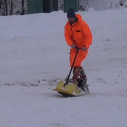 Электрический сноуборд: Ранний прототип и его особенности