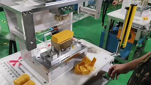 Small Toilet Soap Shape Stamper Moulding Machine Manual Laundry Soap Logo Press Embossing Stamping Machine for Sale Soap Mold