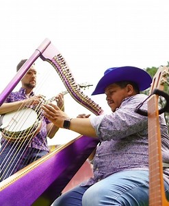 LARRY & JOE :: Nov. 18 ~ Bluegrass & Venezuelan music mash-up! Enjoy Larry & Joe's highly addictive, powerful sound fusing Appalachian string band music with Venezuelan folk traditions—banjos, fiddles, cuatros, harps, maracas and vocals! | Rockport Music