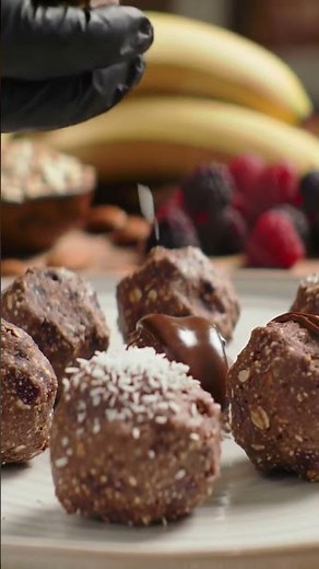 5 Easy Vegan Desserts You’ll Love! 🌱💚