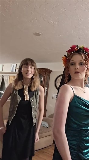 Orpheus (@sing_songs_idk)’s videos with Livin' it Up on Top - Amber Gray & André De Shields & Reeve Carney & Hadestown Original Broadway Company & Anaïs Mitchell
