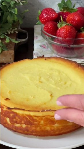 CREAMY RICOTTA AND STRAWBERRY CAKE WITHOUT 00 FLOUR