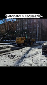 Snow plows this morning on South Peters Street. | NewOrleansLocal