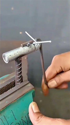 Simple Metal Wire Forming Process to Create a Neat and Functional Spring Shape #shorts