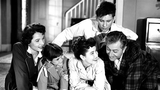 Rare 'Father Knows Best' Photos: Robert Young, Elinor Donahue & More