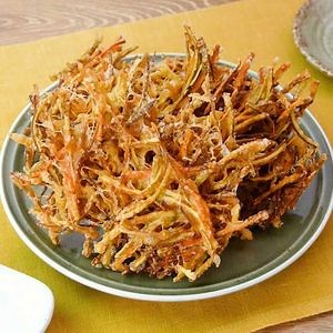 サクサク食感がおいしい♪ ごぼうのかき揚げのレシピ動画・作り方 | デリッシュキッチン