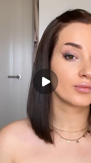 Tina Beauty | Maquillaje para evento con la paleta de sombras “Nude Library” de Mac 💕 Qué os parece este maquillaje con toque morado nude? ☺️ | Instagram