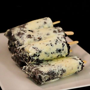 13K views · 313 reactions | How to make delicious and easy popsicles without a mold #popsicles #easyrecipes #recipe | Tastes of the World | Facebook