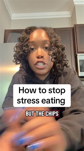 How to stop stress eating 🍔🌭🍕🍟🍪🍦 | Soraya Russell