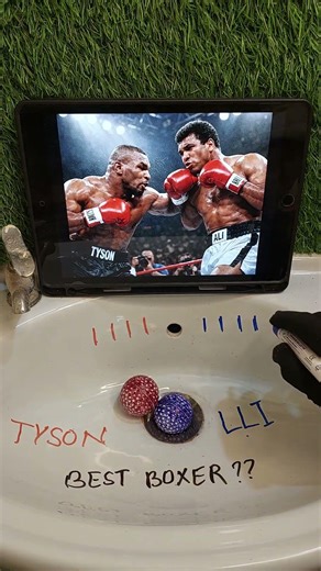 Tyson Vs Ali The Fighter | Let's See Who Wins this game 🎯