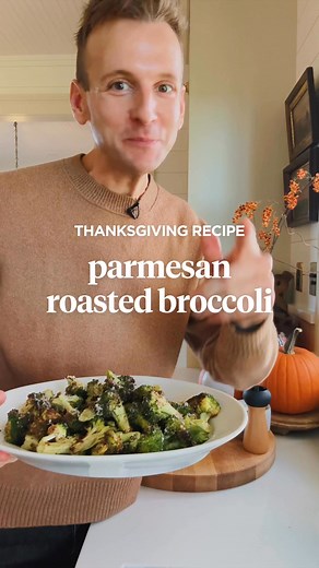 This easy Parmesan roasted broccoli Thanksgiving side dish can be put together while the turkey is cooling! Super quick to make and full of flavor! Recipe in the comments! | Wyse Guide
