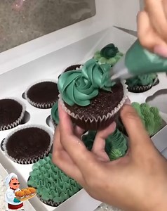 Interesting ways to decorate cupcakes | Amazing Cake Decorating