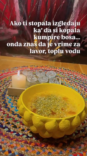 Dida Zvonko Travar on Instagram: "Ako ti stopala izgledaju ka’ da si vadila kumpire bosa - čestitan, došla si do faze života kad ti treba lavor, a ne life coach. 🪣 Zaboravi spa, pilinge i parfimirane gluposti, ovo ti je recept koji stvarno radi, i to za manje od 1 eura i jedne živčane epizode. 😌 ⸻ 🥄 MORSKA SOL - 1 velika žlica Izvuče umor, otok i sve što se skupilo po nogama i duši. To ti je kao ispovid, samo bez popa. 🫧 SODA BIKARBONA – 1 velika žlica Topi tvrdu kožu, pere grijehe i neutral