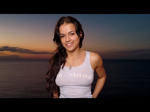 Michelle Rodriguez Sizzling Bikini Moments