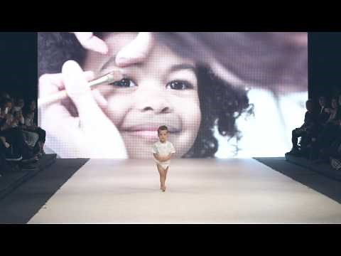 Cute Seal Diaper Vancouver Fashion Week Full Video Record