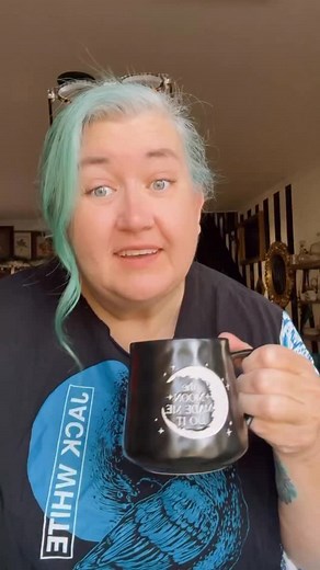 Good morning! It’s a beautiful day to help your neighbors 🫶🏼🫶🏼🫶🏼 #freelittlemarket | The Shabby Creek Cottage