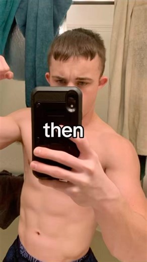 Consistency 🤙🏻 #bodybuilding #motivation #gym #gymlife #posing #fitness #sports #aesthetic #chest