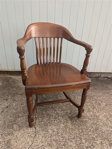 Furniture Finds to Refresh Any Room Both auctions offer a wide mix of furniture pieces including dressers, armoires, patio sets, recliners, Asian-style tables, Chippendale dining chairs, daybeds, storage pieces, and more. Whether you're furnishing a new space or upgrading what you already have, there’s something here for every room and every style. Browse both auctions and place your bids before items are gone. WEDNESDAY 7PM Featured Item(s): Lot 4 - (1) Wooden Dresser/Sideboard Lot 5 - (1) Wood