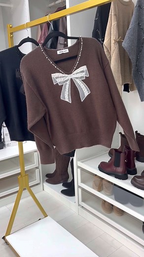 The cutest NEW season knit is about to land online... but are you ready to add to bag girls?!🌟 | Bows Boutiques