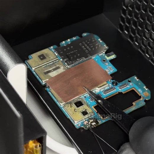 Can an Old Phone Become a Real Gaming PC? DIY Guide