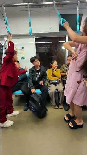 Everyone opposes you! [KID BOSS] #kidboss #help #kindness #hero #respect