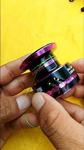 How to put new line on a fishing reel #fishing #fishingknot #reel #spinning #tutorial #tips