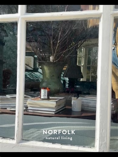 Create a Cosy Home with Inviting Candlelight