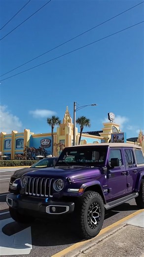 Roadside Attraction: Ron Jon Surf Shop in Cocoa Beach 🌊🏄‍♀️