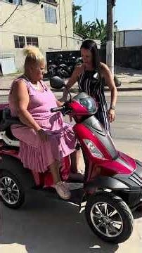 Dona Janaína se apaixonou pelo Quadriciclo E-Cross 1000W. Modelo a partir de 18.500 😍