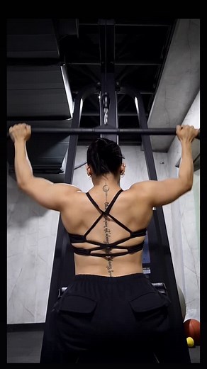 Svati pandey on Instagram: "“Losing weight from 77kgs to 58kgs was just the warm-up. Building muscle? That’s the main event. It took me more than 4 years to build muscle still working on it.Now my current weight is 64kgs.I’m not here to look tiny —I’m here to look strong, fierce, and totally untouchable. Strength over skinny, every. single. time.” #workout #girlswholift #fitnessjourney #backworkouts #fitnessjourney"