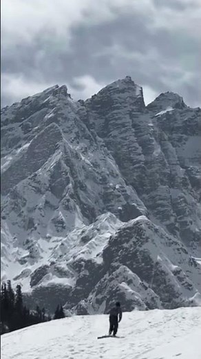 "🌄 Stunning Ladakh – A Journey Through Nature’s Paradise 🌟"