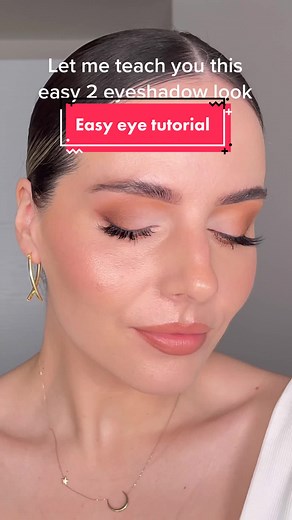 Step-By-Step Easy Eyeshadow Tutorial for Beginners