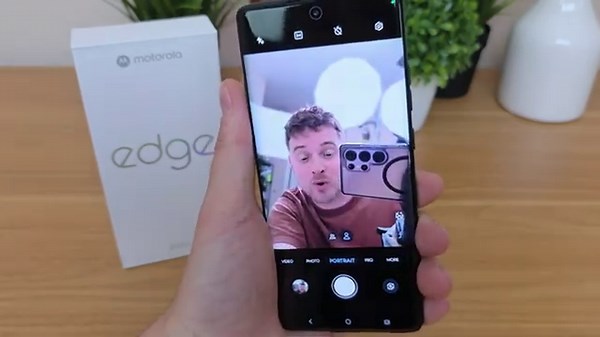 Motorola Edge (2025) - Best Cheap Smartphone!