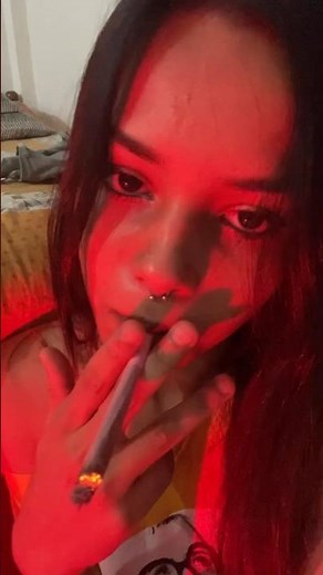 Girl's Smoking Viral💔😭🚭🔞#smoker #smokingcigars #cigarette #girl #shorts #trending #song #সিগারেট