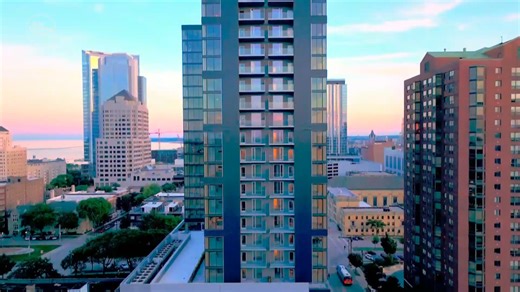 46K views · 565 reactions | Milwaukee’s Ascent MKE, the world’s tallest timber-concrete hybrid building at 284 feet, is redefining construction with its eco-friendly design. Made from mass timber, the building is a sustainable alternative to traditional materials, reducing carbon emissions and build time. | CBS Evening News | Facebook