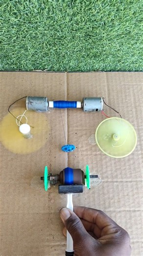 आकर्षण बल से धागा खींचकर 🧶बिजली उत्पन की ⚡🤯😱