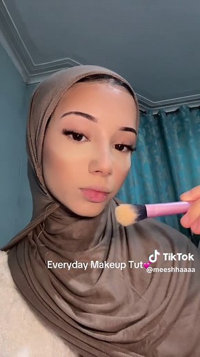 Everyday Makeup Tutorial for Beginners