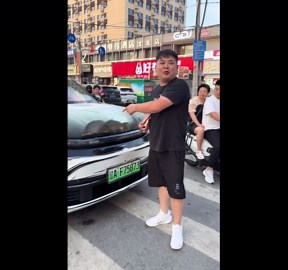 Chinese driver modifies his car by turning bonnet into a fish tank