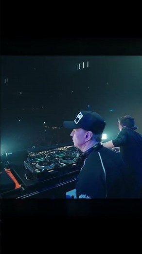 Matrix & Futurebound - 'Follow The Sound'