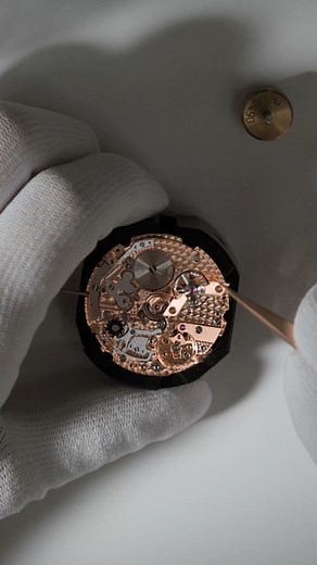 Montres Breguet on Instagram: "A sapphire caseback reveals the story. The Breguet 19, hand-engraved in gold, commemorates the legendary 1930 Paris–New York flight. A tribute in relief, crafted with precision, powered by the hand-wound Calibre 7279. #Breguet250 #BreguetTypeXX #BreguetGold"