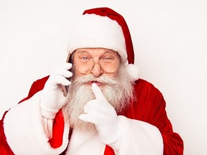 Santa Visits At Springfield Town Center Adjusted For Pandemic