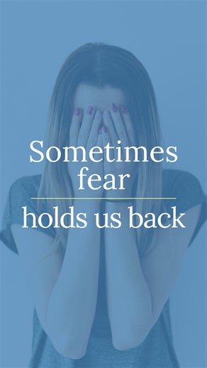 Avoidance can feel protective — until it starts shrinking your life. Fear often pulls us toward avoidance, even when we deeply want growth, connection, or healing. Whether it’s fear of flying or fear around food and the body, the instinct to avoid makes sense. And at the same time, avoidance can quietly reinforce the very fears we’re trying to escape. Intentional healing isn’t about forcing yourself through fear or “pushing harder.” It’s about gently showing up — again and again — with support, 