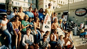 À la découverte du gang de la Grande Plage, les derniers punks du surf français