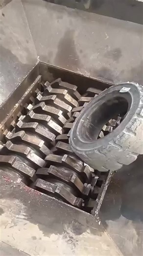 Waste Tyre Shredder Machine for Efficient Recycling