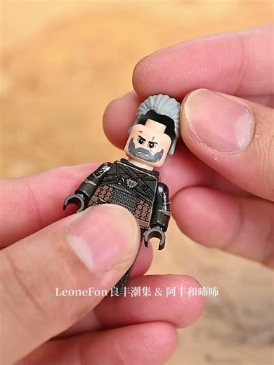 The Witcher White Wolf Geralt Brick Minifigure / 巫师-白狼杰洛特人仔