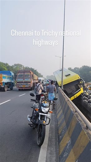 Muthu Rajendran on Instagram: "Accident |Chennai| Kumbakonam| highway #tamil #trendingreels #like4like"