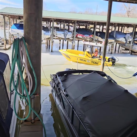 Sea tow going to help a member this morning. Do we need a tow boat or snow /ice plow. Capt. Tracy at the helm says that is a first for him. | Sea Tow Smith Mountain Lake