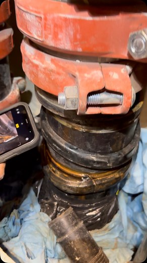 Nitro Pipe Freeze on Instagram: "2x 6” Steel freezes for this leak repair assisting the guys at @pacificwestmechanical No need to drain the heating system and a minimal inconvenience to the building occupants for this shutdown. Freeze plugs were installed on two separate floors so that the gasket could be replaced without a system-wide drain down #thefreezeguys #dontdrainitfreezeit #victaulic #plumbing #hvac #pipemaintenance #fireprotection #airconditioning #chillers #pipetrades #pipefreezing #r